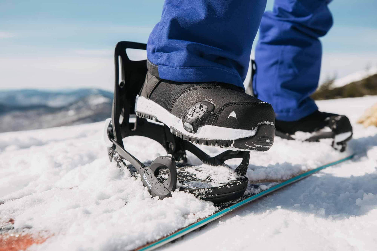 Alquiler Esquís Soldeu - SnowBoard / Bronce (Step On) / Equipo Completo -CaranvaSports - temporada 2026